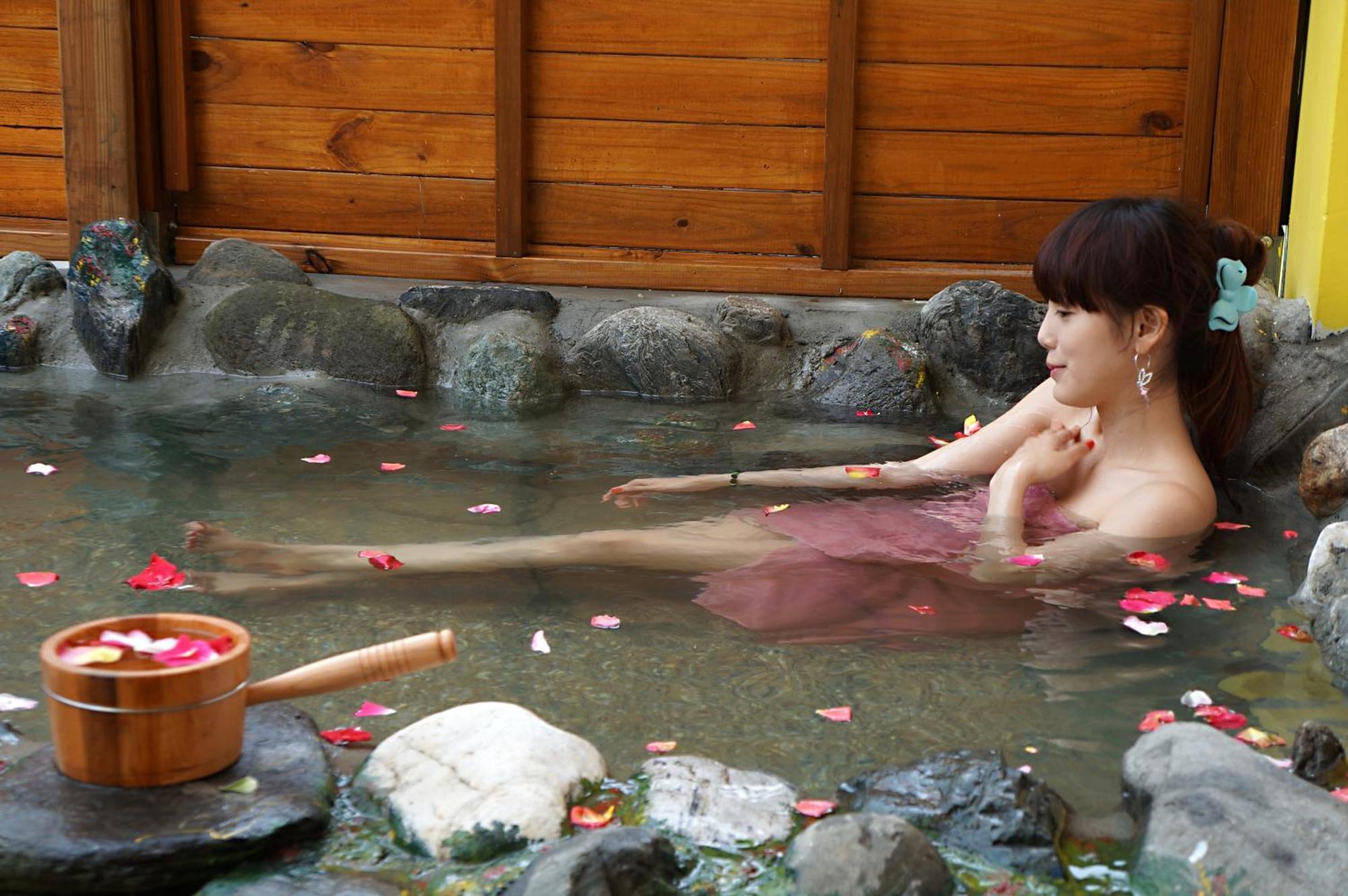 루이수이 依比鴨鴨水岸會館 Ducking House B&B 외부 사진